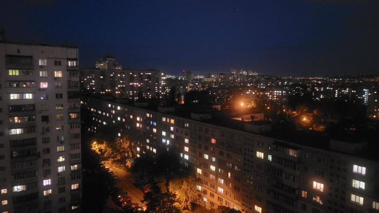 комфортная, светлая у метро на оболони Киев