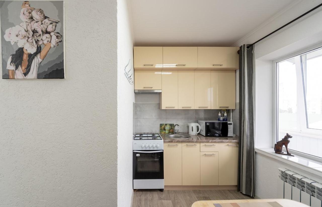 світла, комфортна біля метро мінська Apartment *